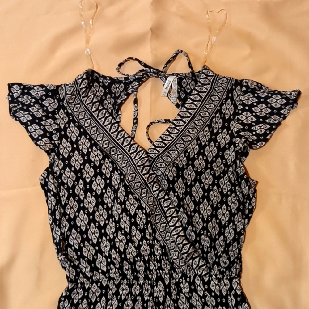 Romper - Picture 2 of 5